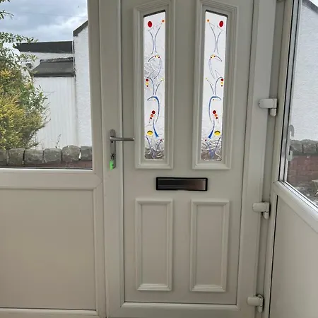 4 Bed Bungalow Near Airport Edimburgo Esterno foto
