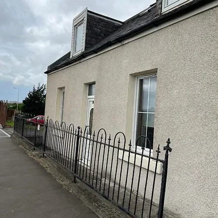 4 Bed Bungalow Near Airport Edimburgo Esterno foto